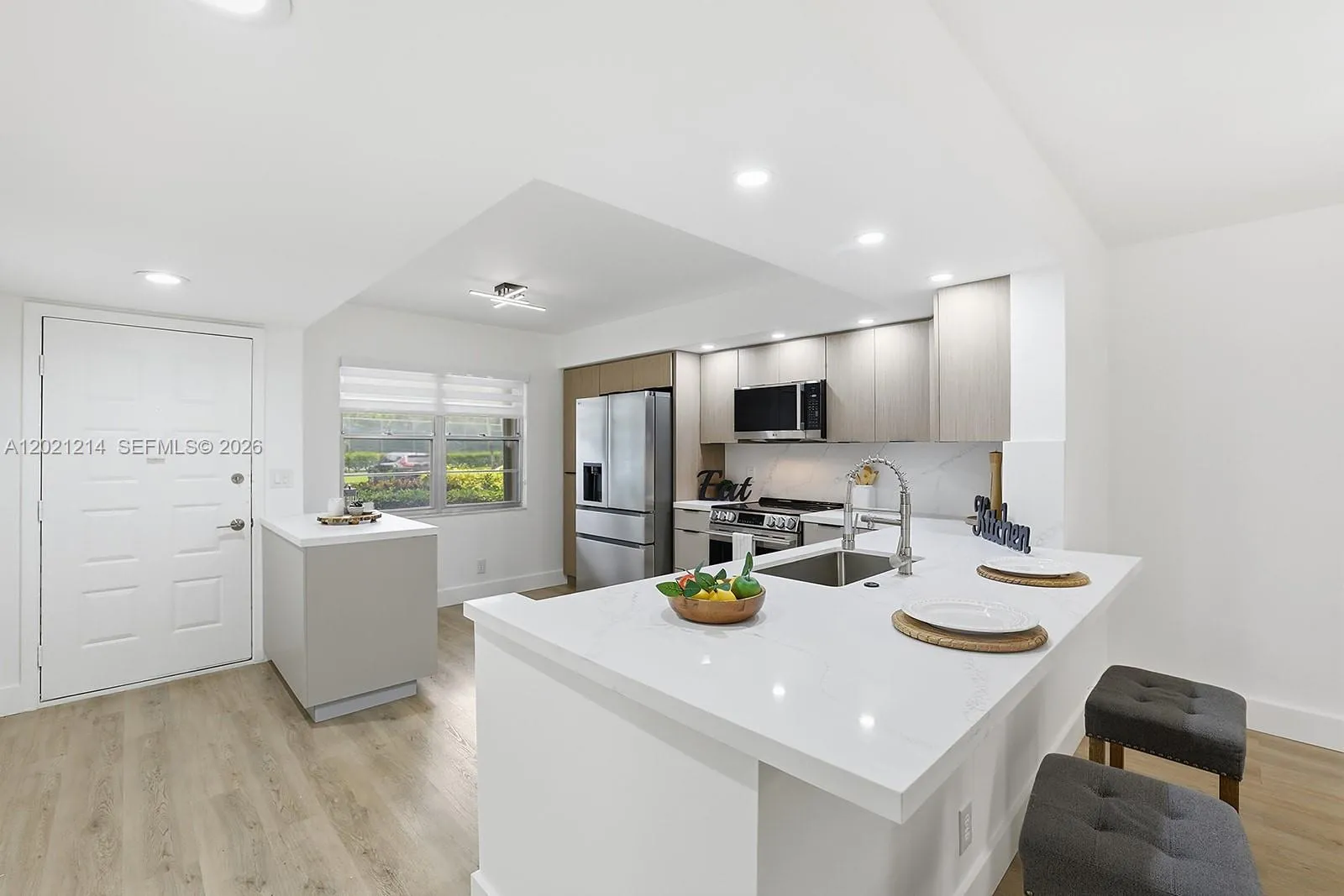 300 SW 130th Ter # 110B, Pembroke Pines FL 33027