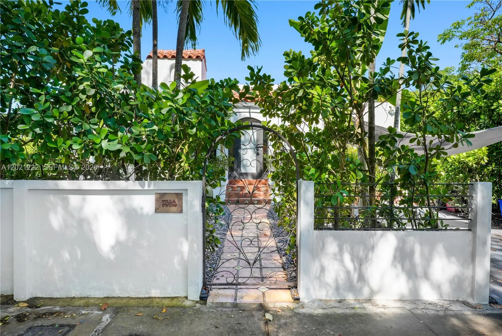1214 Capri St, Coral Gables FL 33134