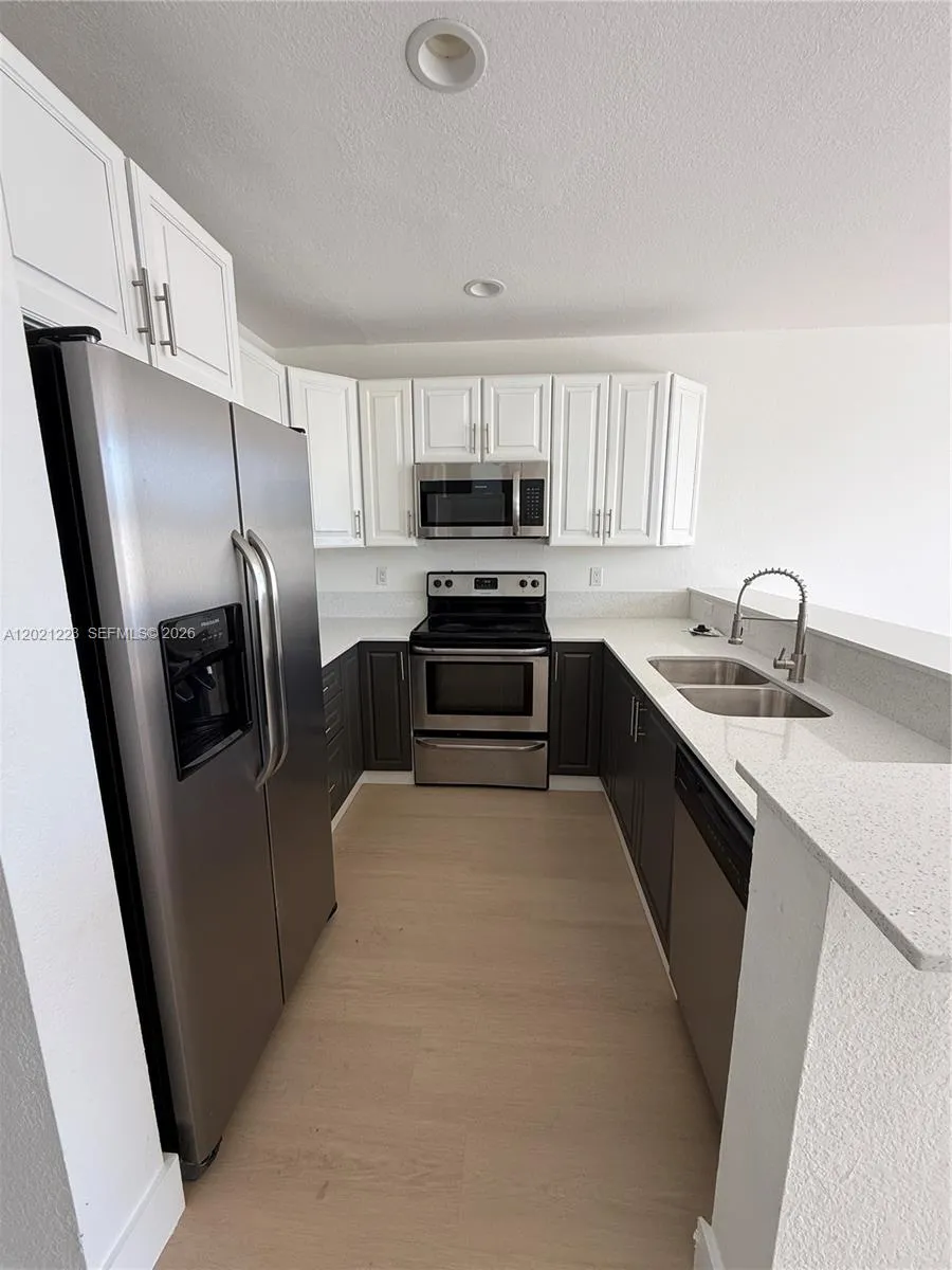 1247 NE 23rd Ave, Pompano Beach FL 33062
