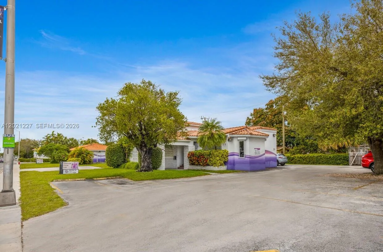 49W 49TH St, Miami Beach FL 33012