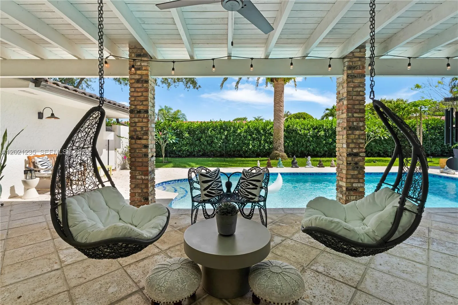 4 bedroom 3 bath for sale at 7844 SW 179th Ter, Palmetto Bay FL 33157