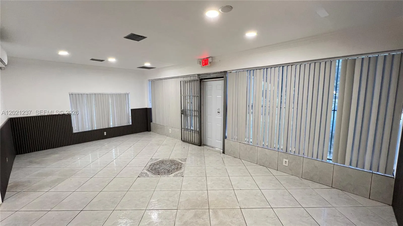 2727 NW 34th St, Miami FL 33142