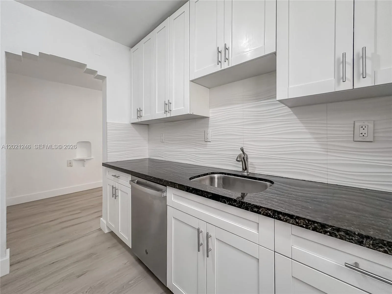 955 Bay Dr # 2, Miami Beach FL 33141