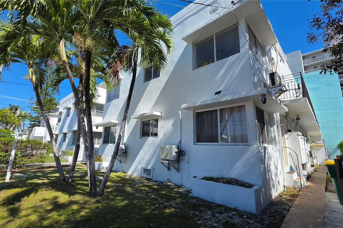 7629 Dickens Ave # 7, Miami Beach FL 33141