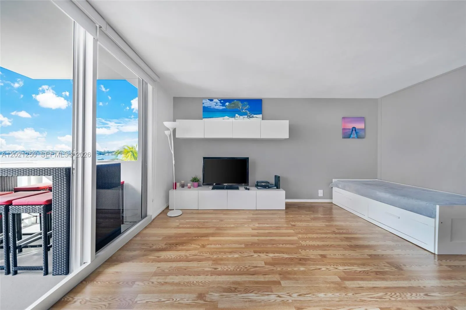 1200 West Ave # 327, Miami Beach FL 33139