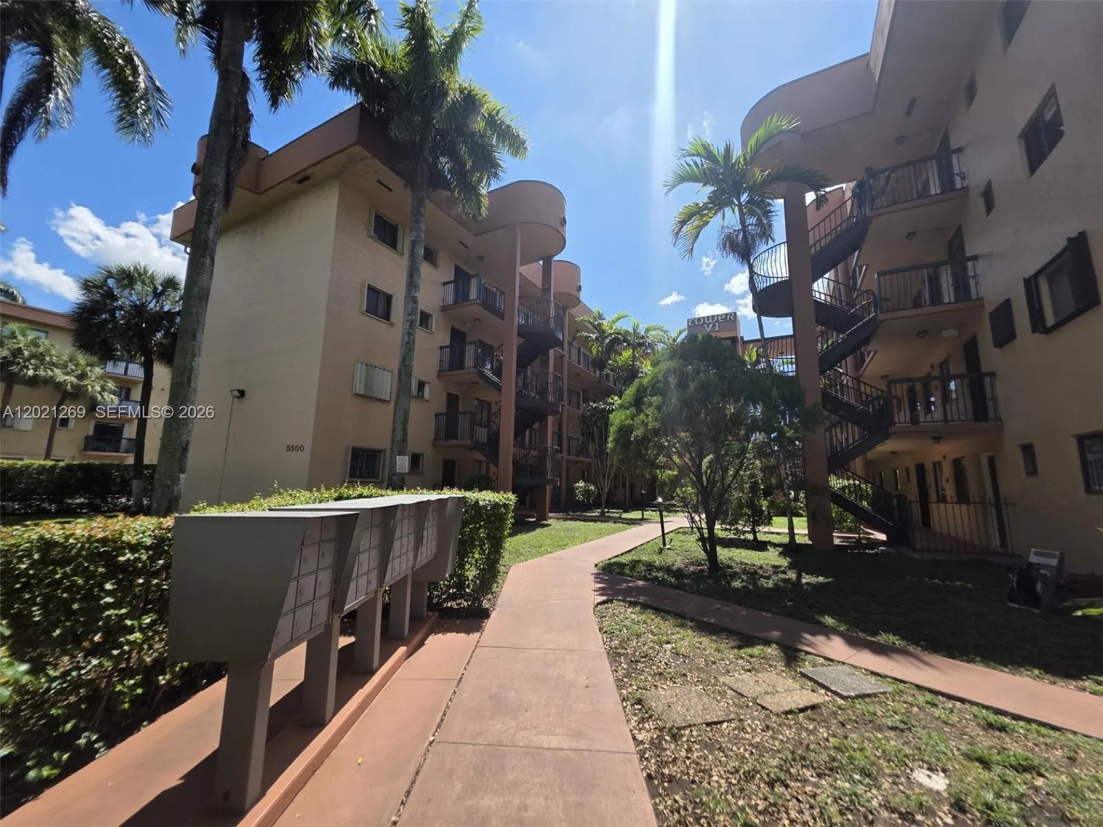 5560 W 21st Ct # 308, Hialeah FL 33016