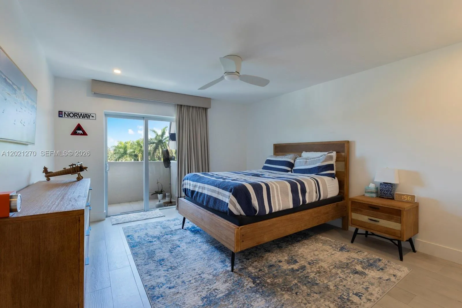 6815 Edgewater Dr # 307, Coral Gables FL 33133