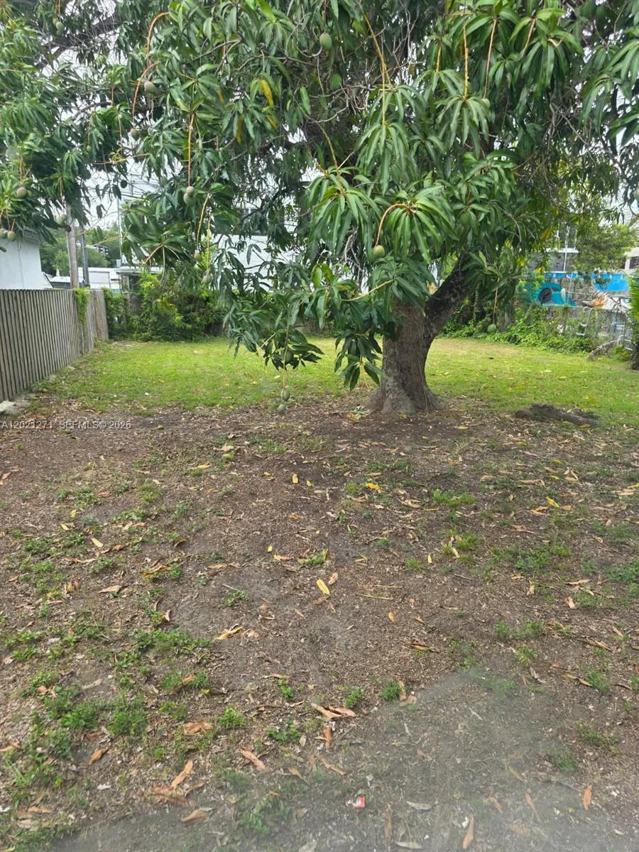 315 NW 53rd St # 0, Miami FL 33127