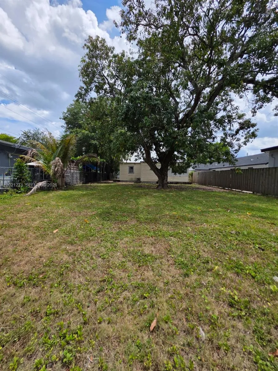 315 NW 53rd St # 0, Miami FL 33127