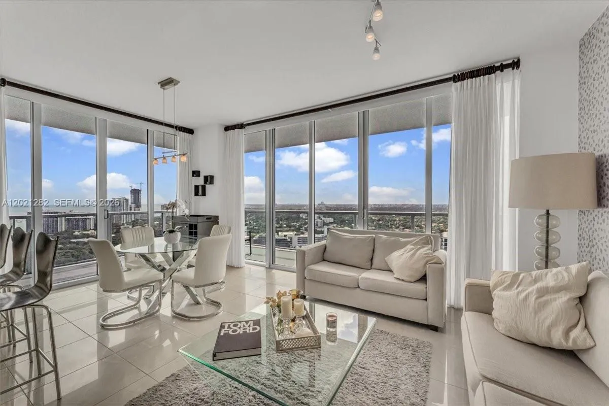 79 SW 12th St, Miami FL 33130