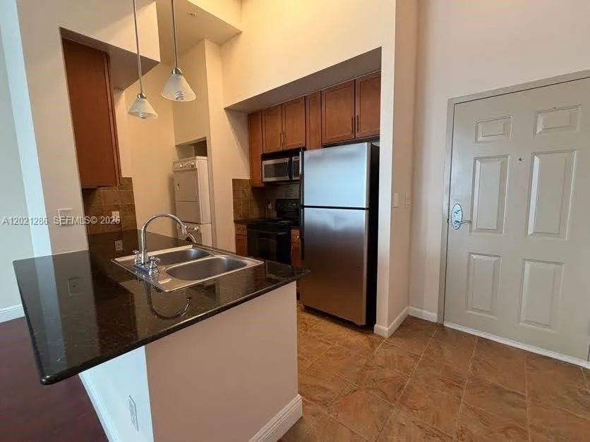 2000 N Bayshore Dr # 126, Miami FL 33137