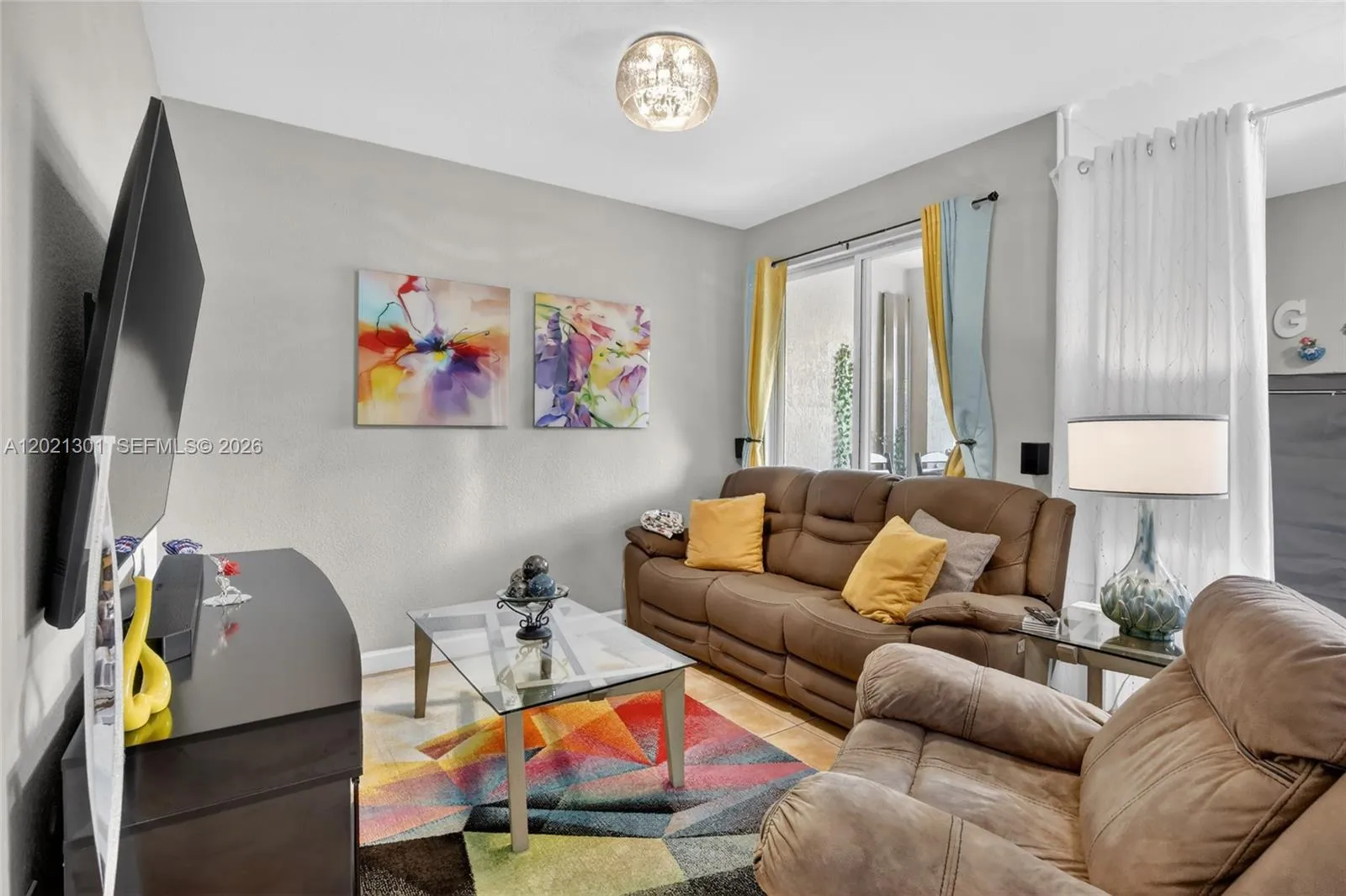 120 Jacaranda Country Club Dr # 205, Plantation FL 33324