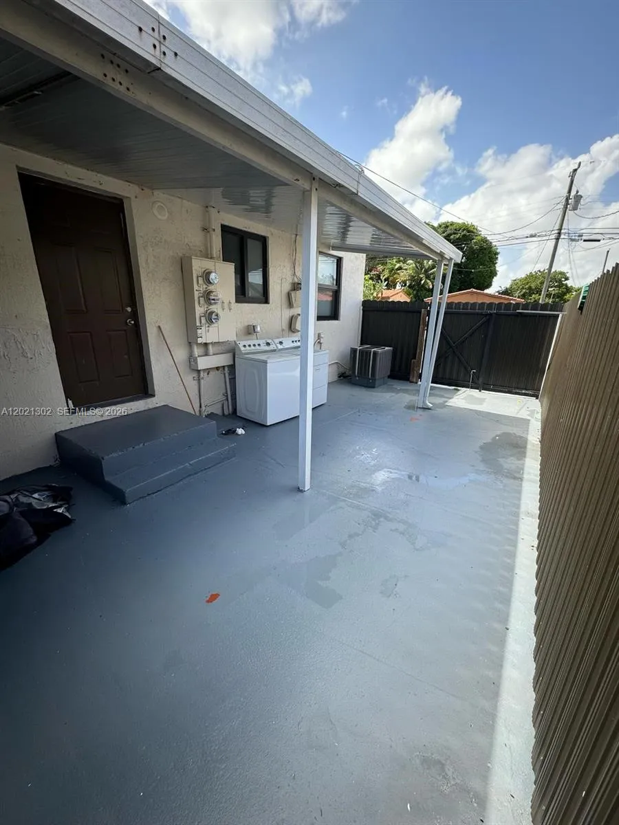 7360 SW 21st St # 7360, Miami FL 33155