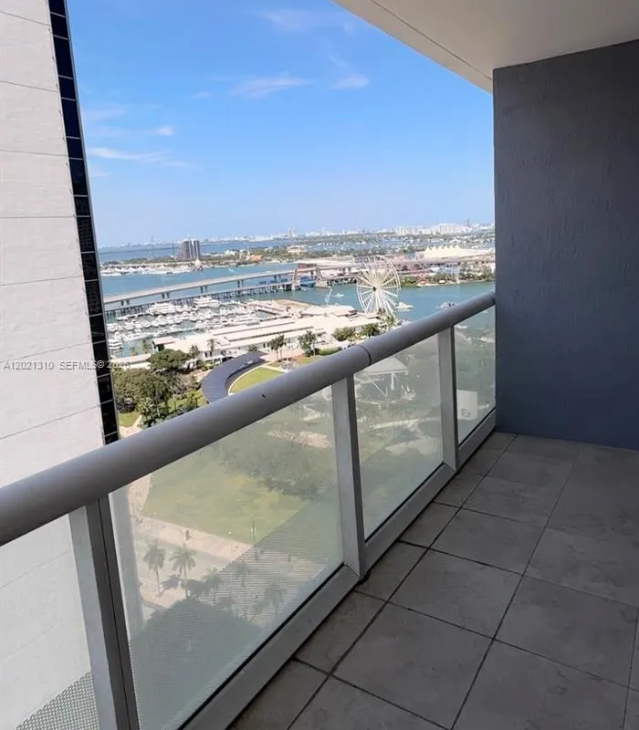 50 Biscayne Blvd # 2501, Miami FL 33132
