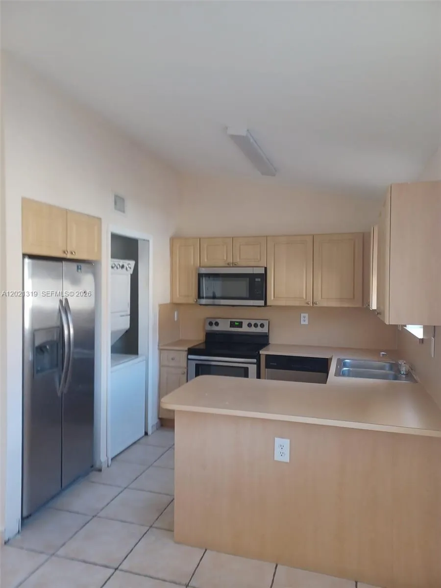 17316 NW 74th Ave # 202, Hialeah FL 33015