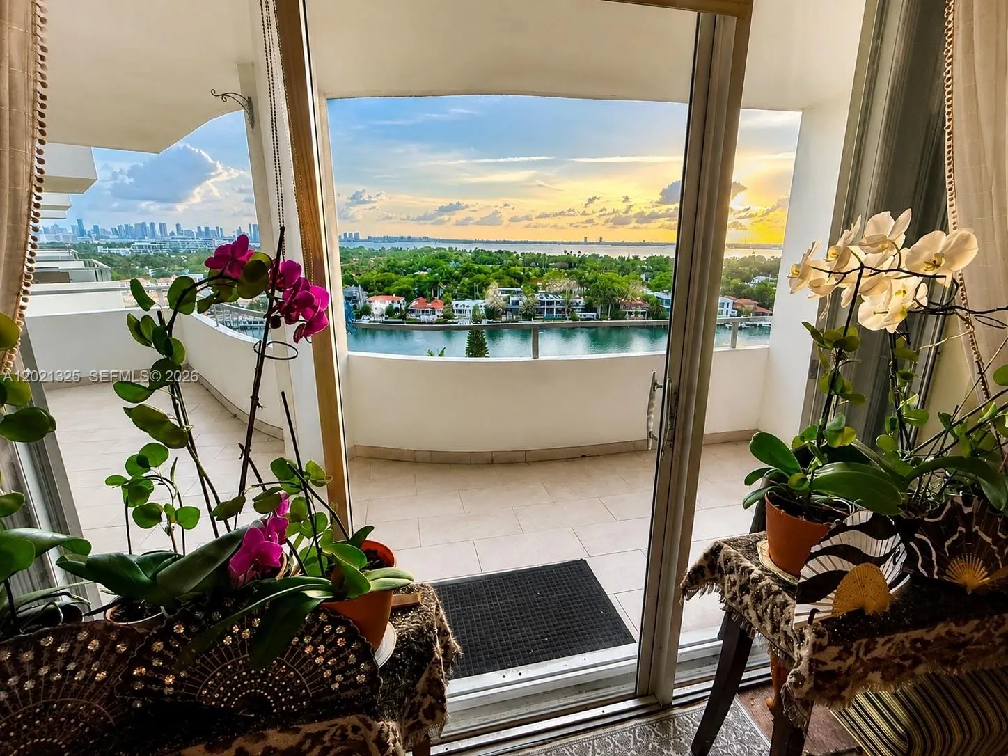 5151 Collins Ave # 1520, Miami Beach FL 33140