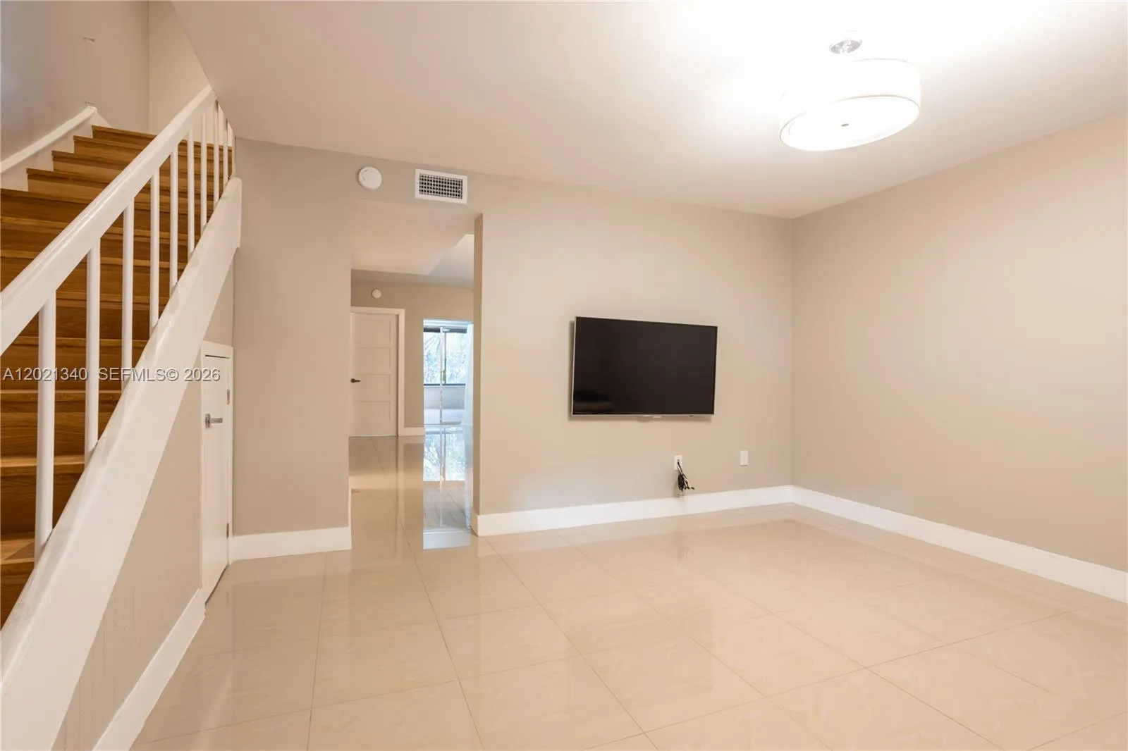 14333 Memorial Hwy # 9K, Miami FL 33161