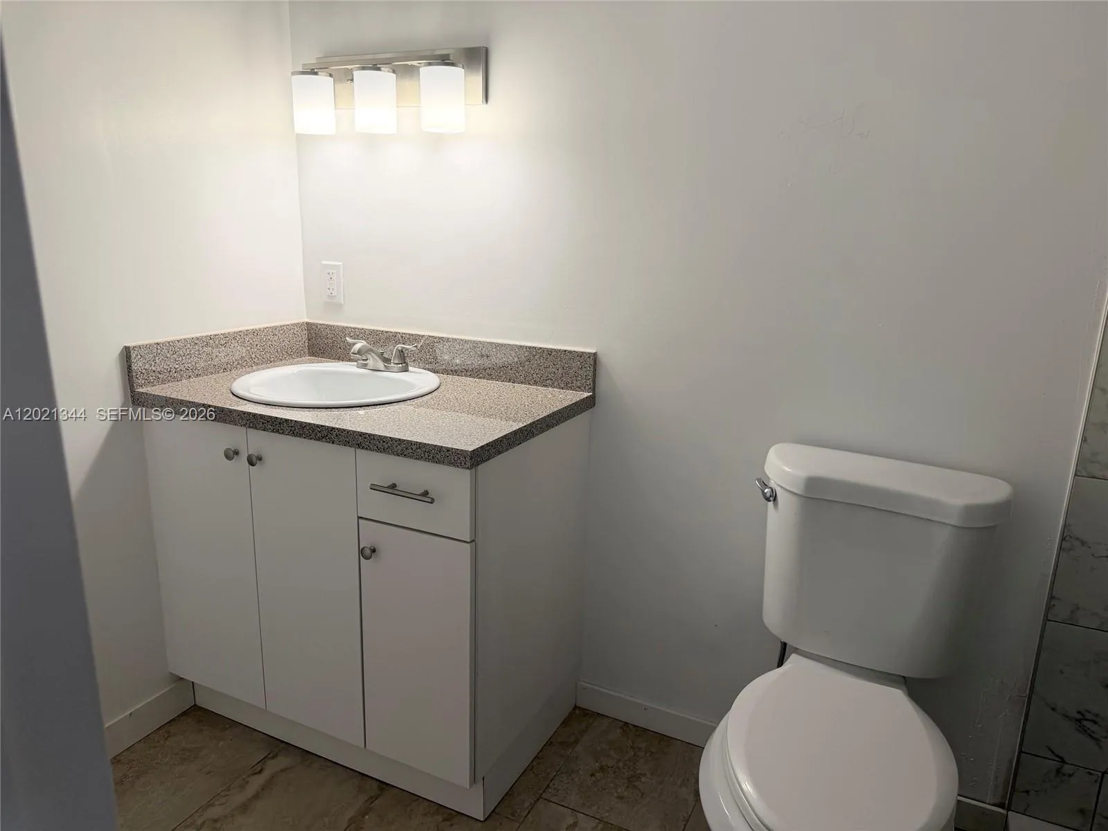 482 NW 165th St Rd # 103, Miami FL 33169