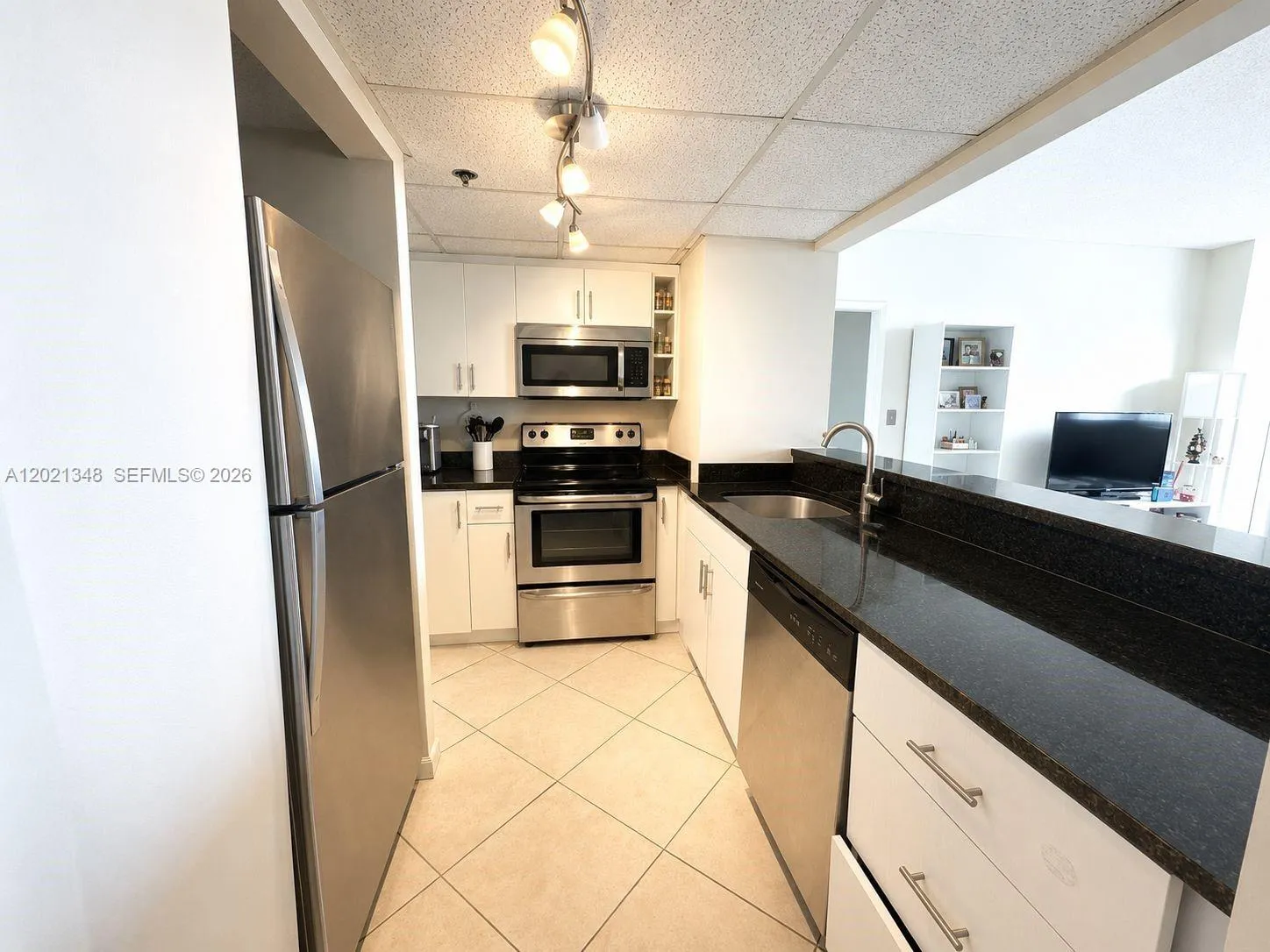 540 Brickell Key Dr # 1801, Miami FL 33131