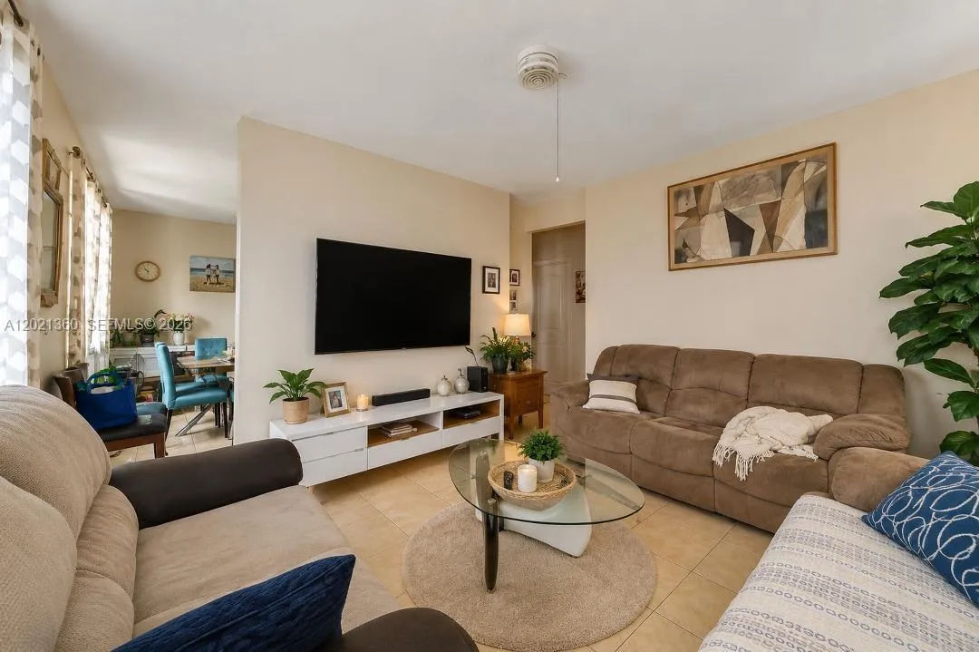 4099 NW 18 Ave # 4099, Miami FL 33142