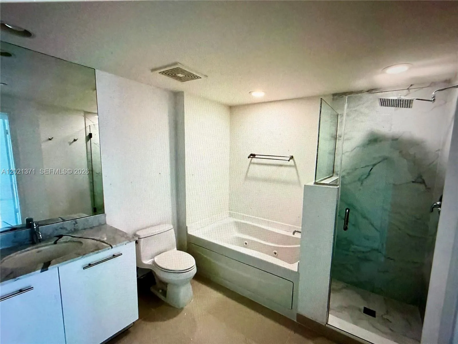 500 Brickell Ave # 3503, Miami FL 33131