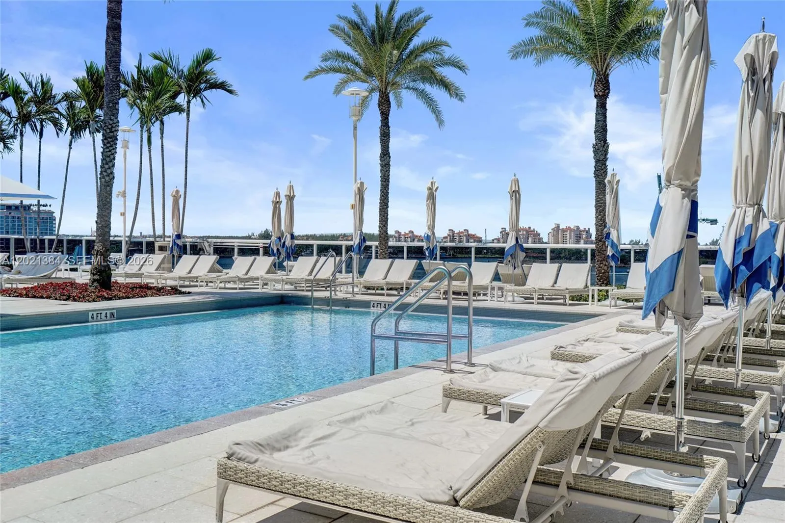 400 Alton Rd, Miami Beach FL 33139