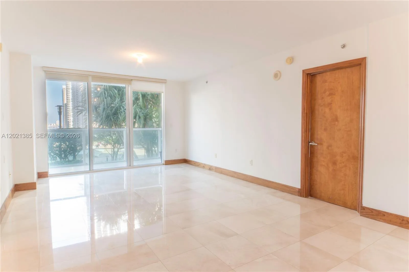 31 SE 5th St # 1208, Miami FL 33131