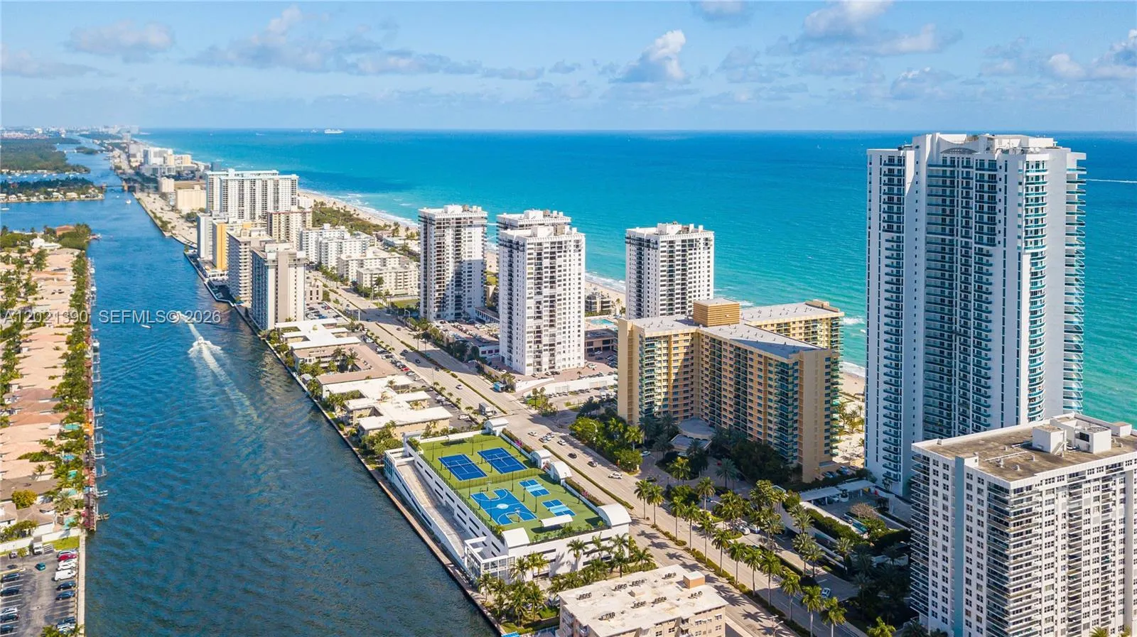 1 bath for sale at 2501 S Ocean Dr # 1603, Hollywood FL 33019