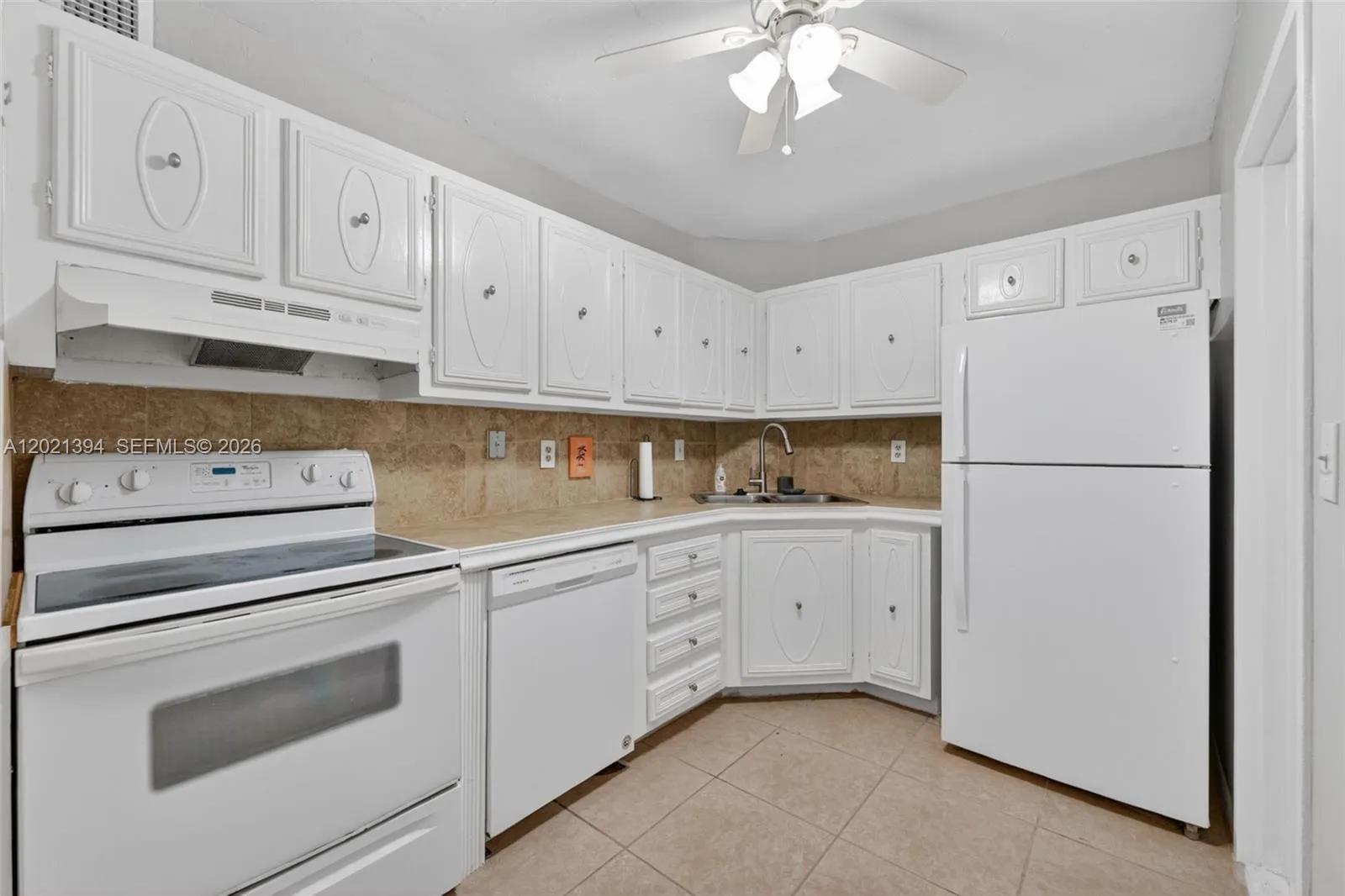 3119 Oakland Shores Dr # C212, Oakland Park FL 33309