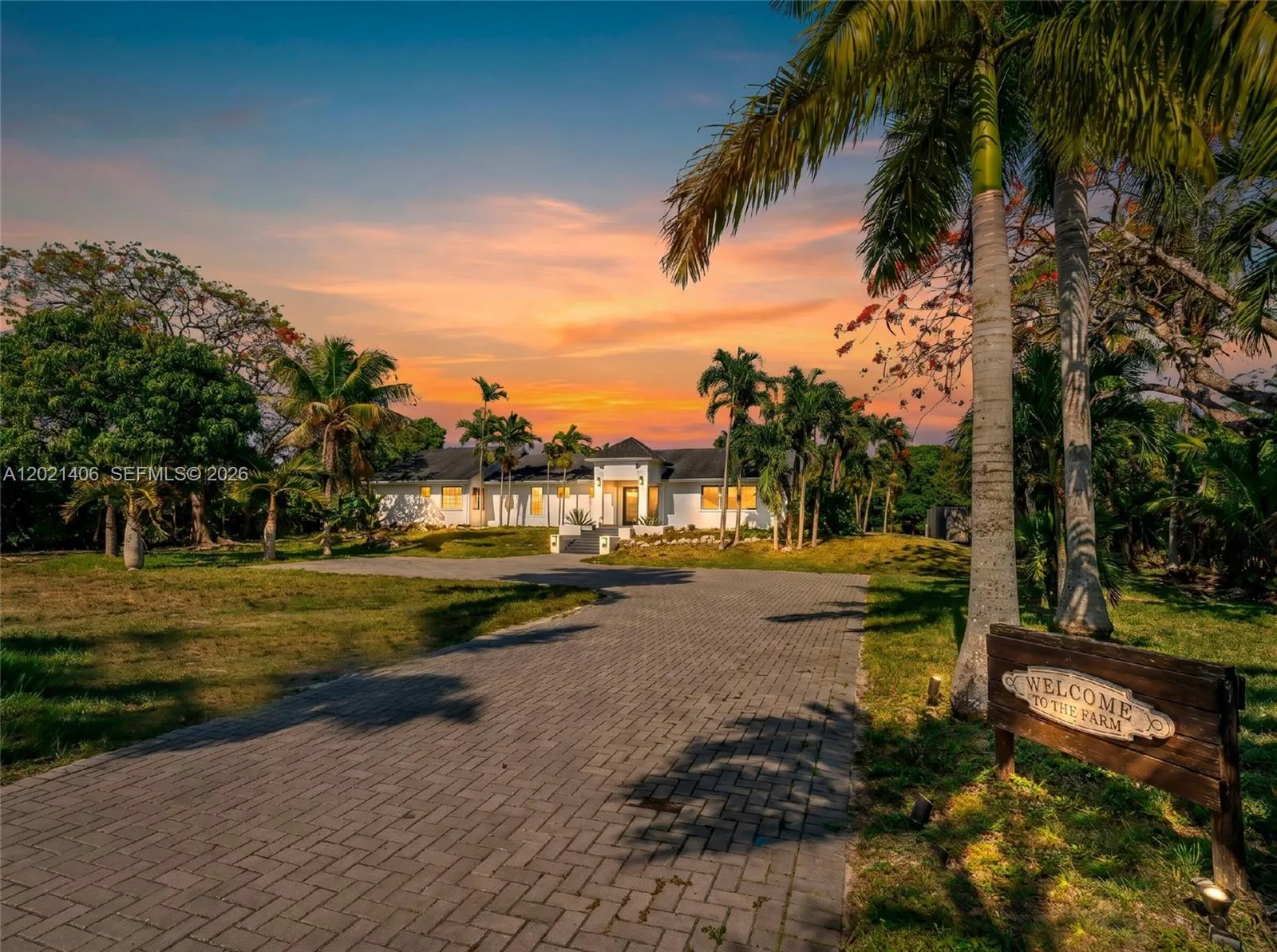 19601 SW 187th Ave, Miami FL 33187