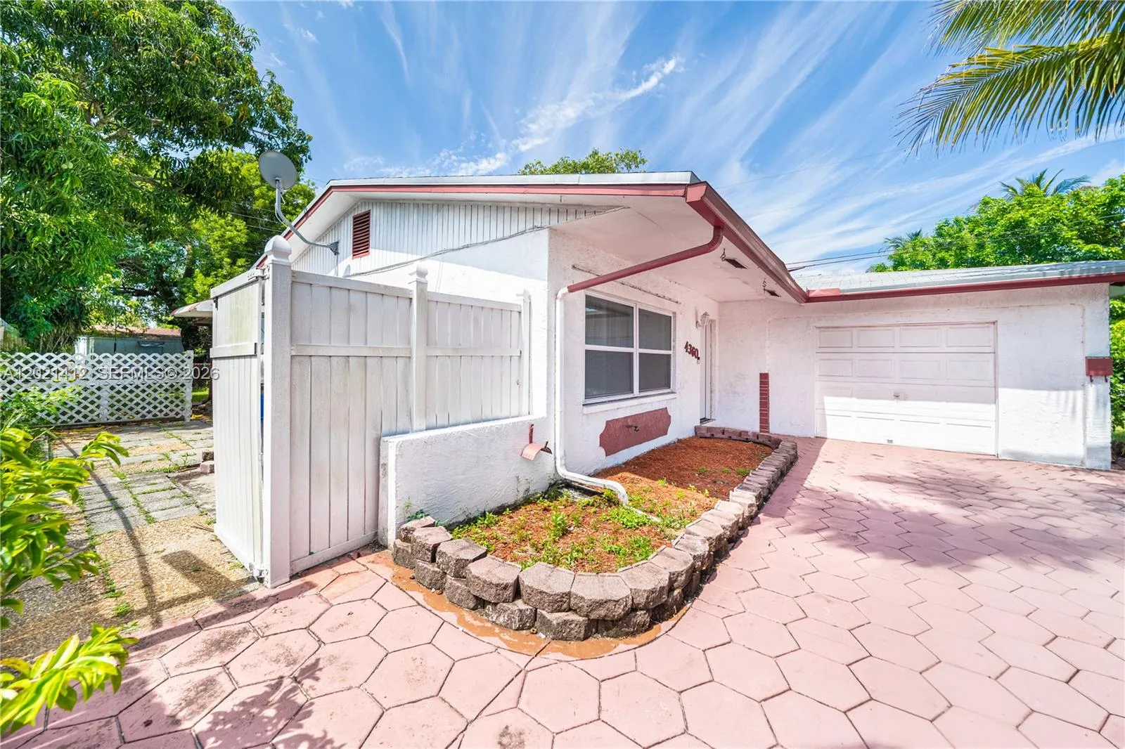 4360 NW 32nd Ct, Lauderdale Lakes FL 33319