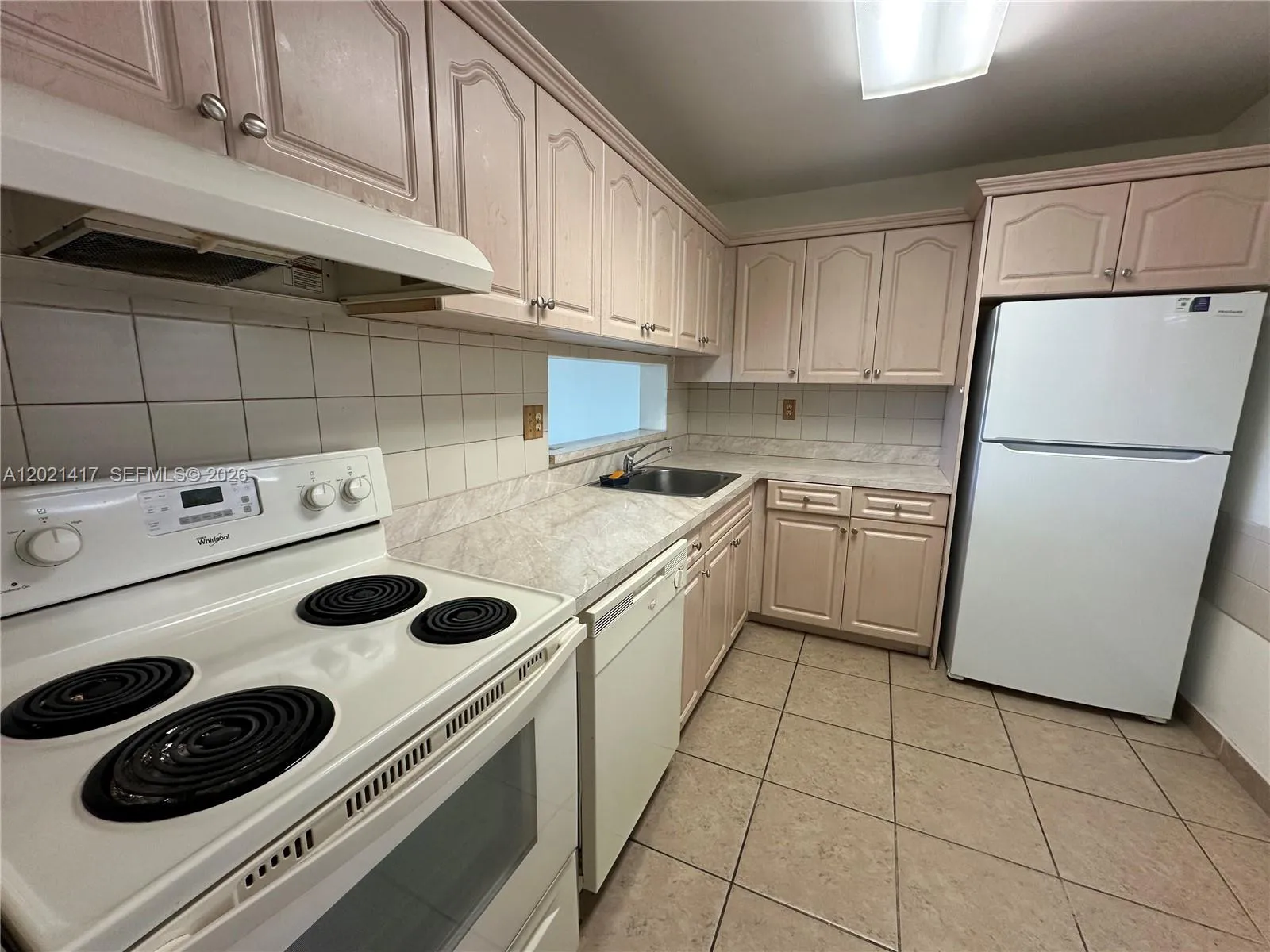 8635 NW 8th St # 320, Miami FL 33126