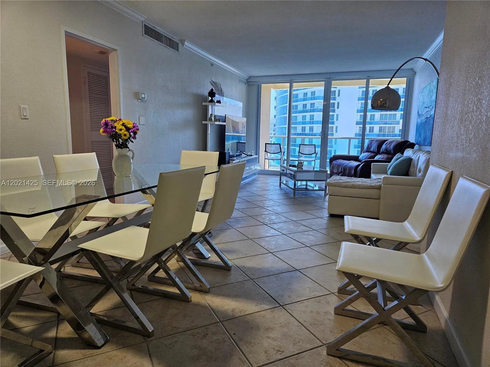 2501 S Ocean Dr, Hollywood FL 33019
