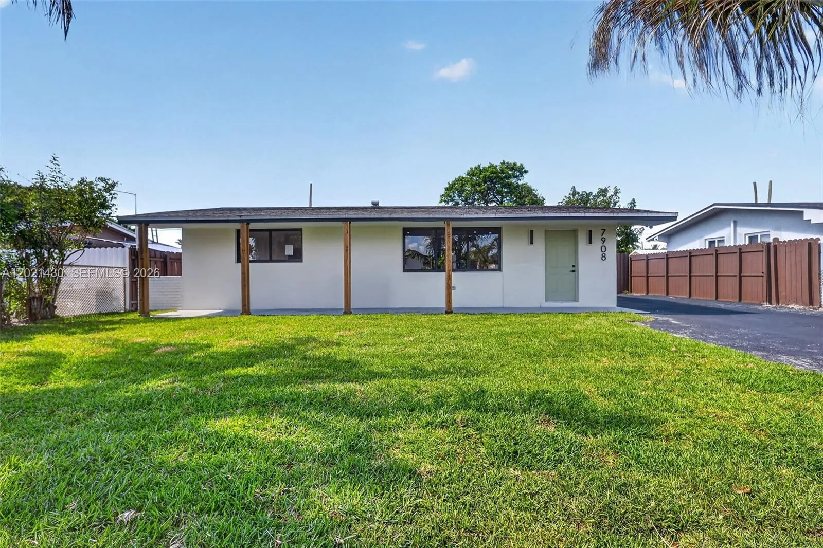 2 bedroom 1 bath for sale at 7908 Miramar Blvd, Miramar FL 33023