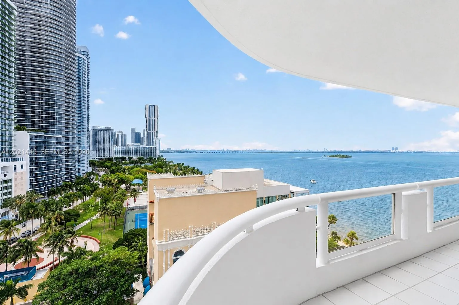 1 bedroom 1 bath for sale at 1717 N Bayshore Dr # 1437, Miami FL 33132