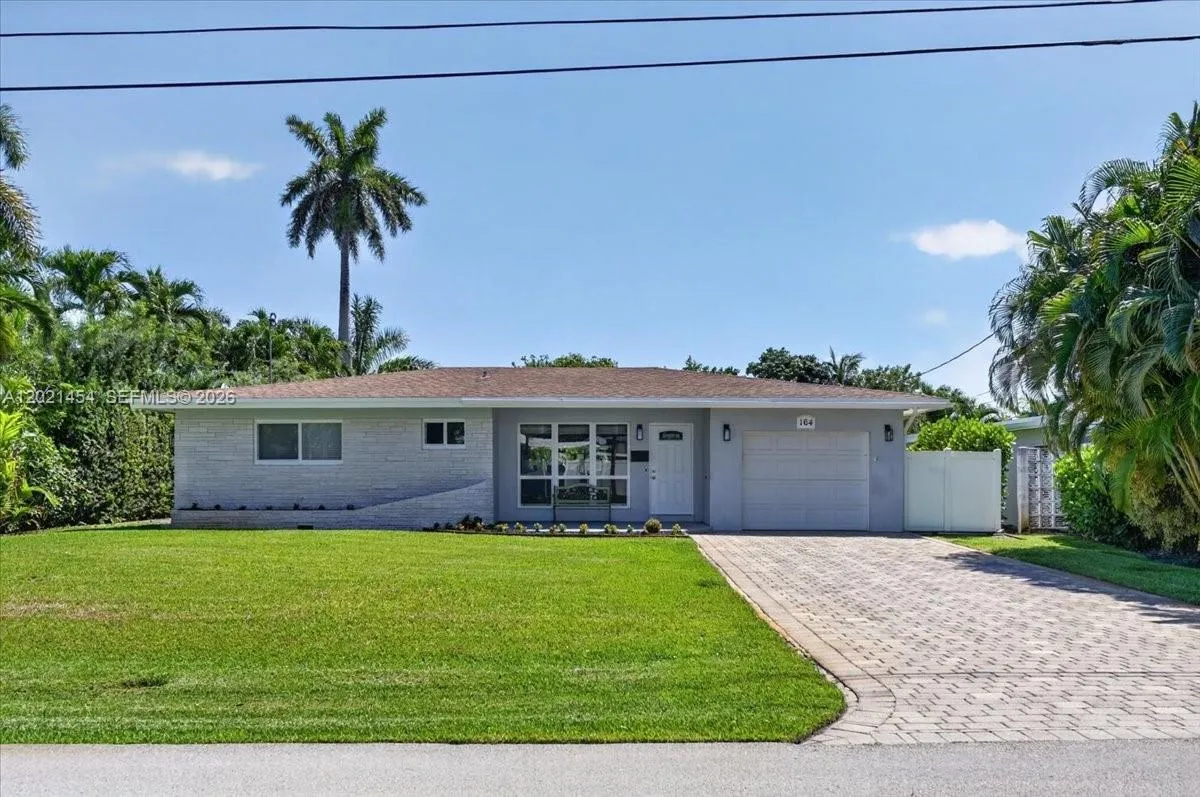 164 NE 30th St, Wilton Manors FL 33334
