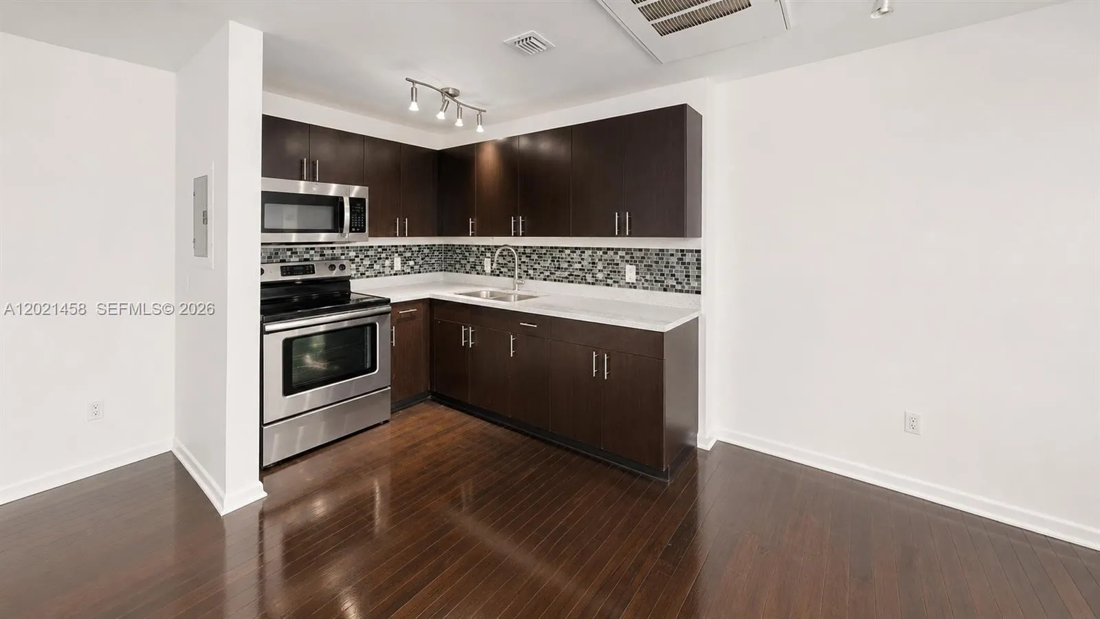 1542 Drexel Ave # 105, Miami Beach FL 33139