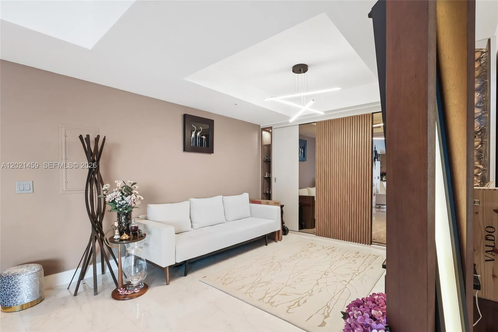 17301 Biscayne Blvd # 1008, North Miami Beach FL 33160