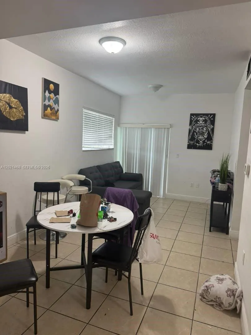 2210 NW 34th St # 101, Miami FL 33142