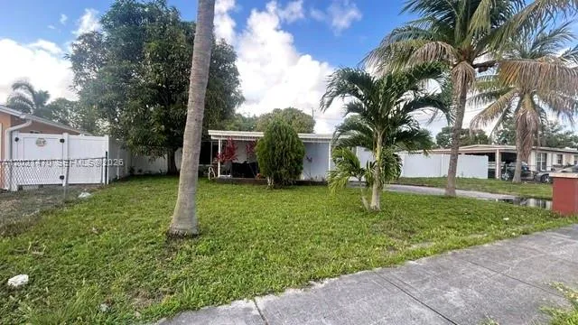 3235 NW 2nd St, Lauderhill FL 33311