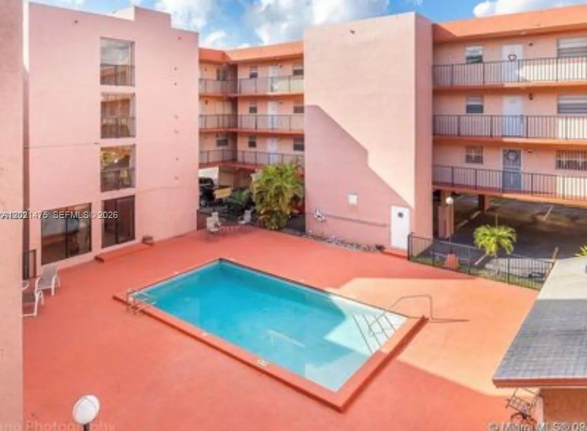 6175 W 20th Ave # 309, Hialeah FL 33012