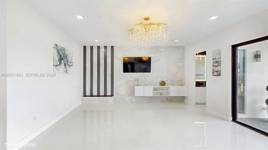 8350 Royal County Down Rd, Boca Raton FL 33434