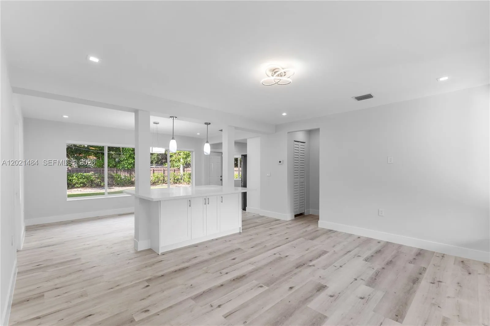 8910 NE 9th Ct, Miami FL 33138