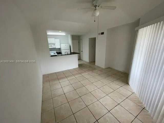4783 Via Palm Lks # 117, West Palm Beach FL 33417