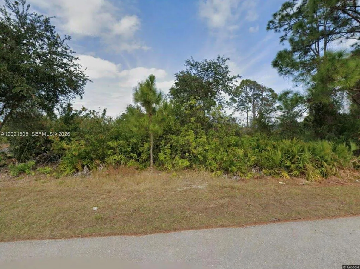 2706 7th St West, Lehigh Acres FL 33971