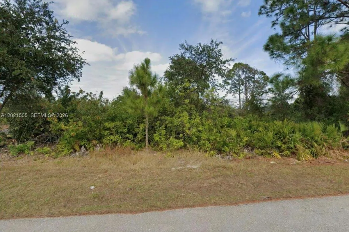2706 7th St West, Lehigh Acres FL 33971