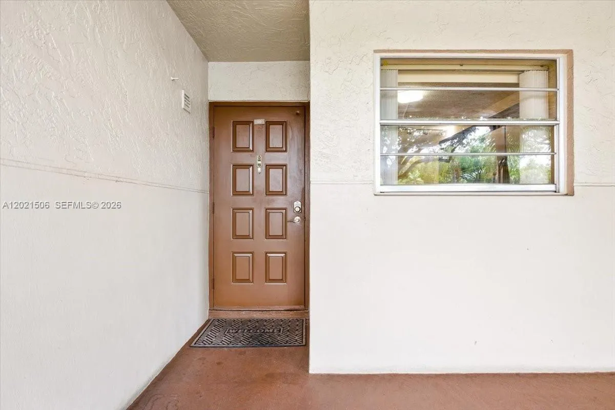 9501 Seagrape Dr # 102, Davie FL 33324