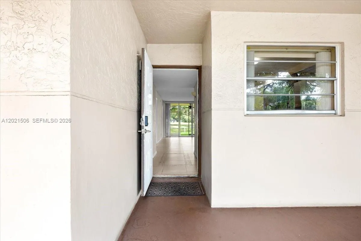 9501 Seagrape Dr # 102, Davie FL 33324
