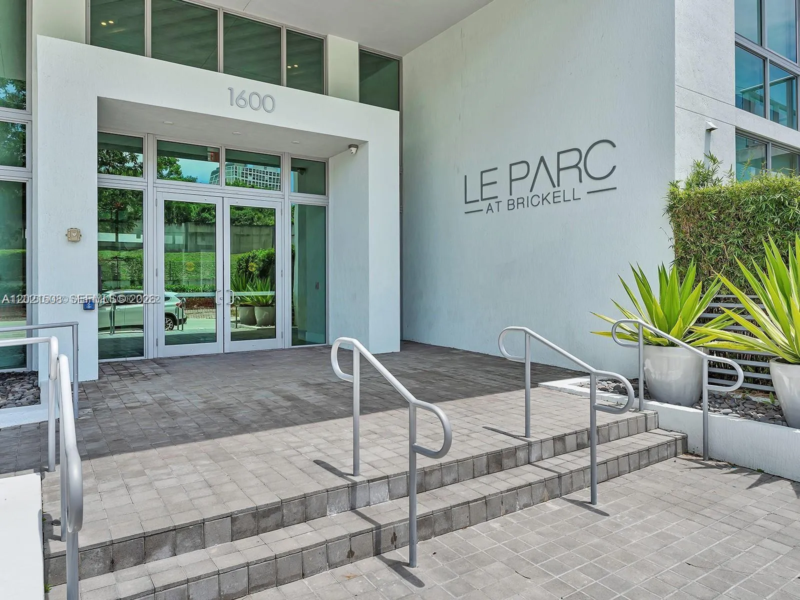 1600 SW 1 AVE # 515, Miami FL 33129