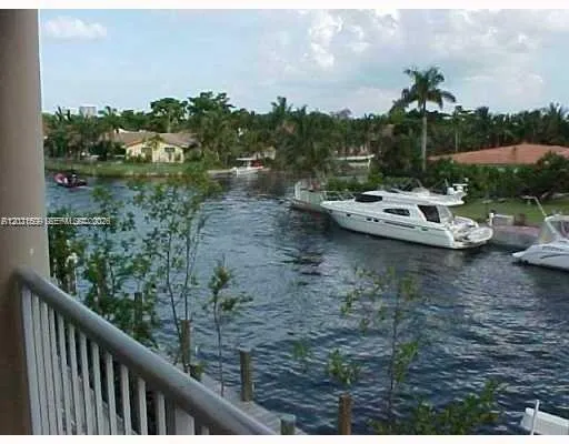 2408 NE 135th St # 2408, North Miami FL 33181